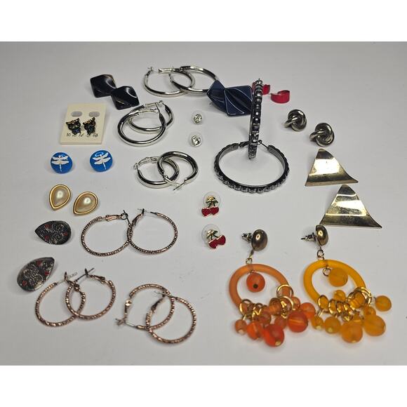 EARRINGS Bundle 19 Pair Fashion JEWELRY Lot Hoop Stud Gift ReSale - Picture 2 of 4